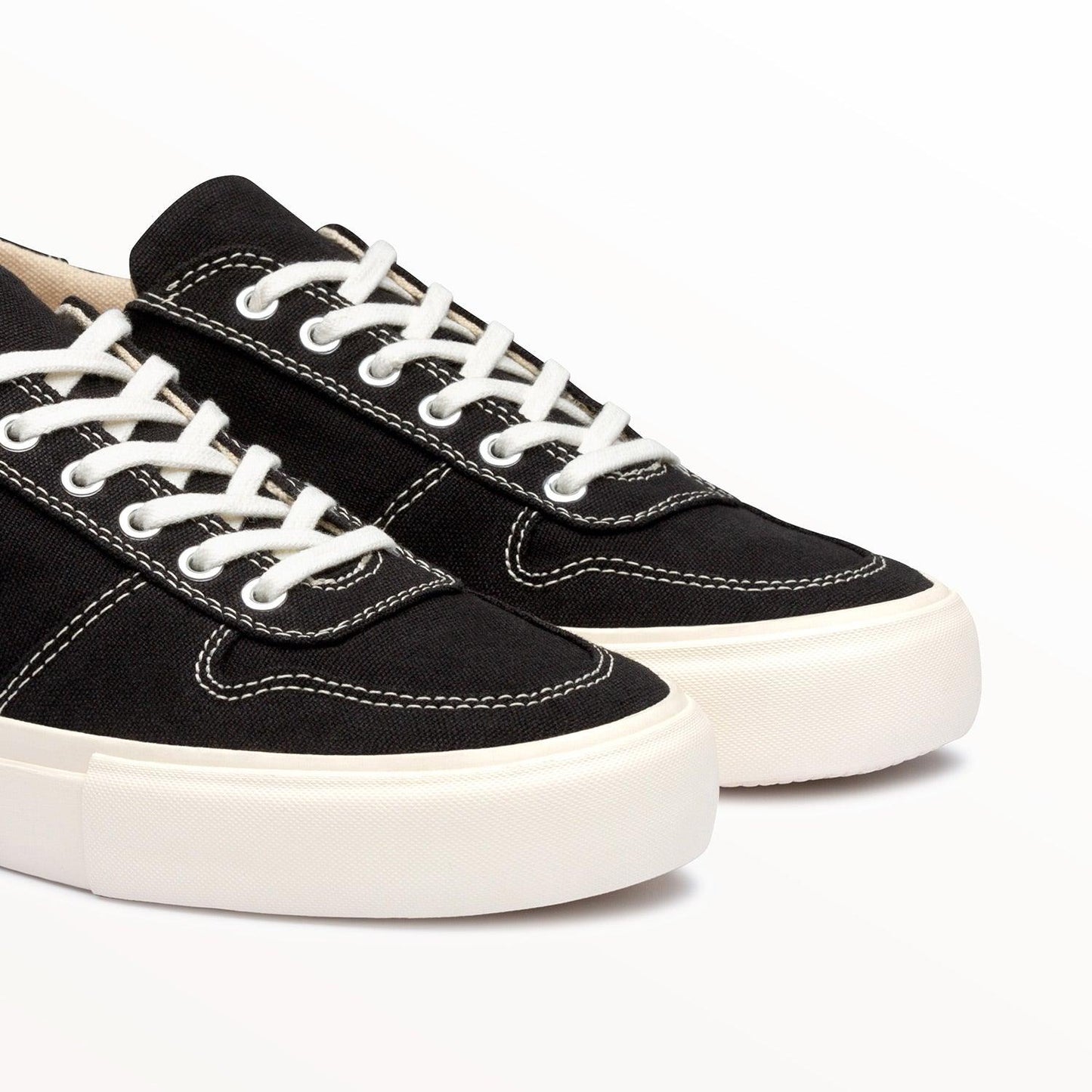 Bal Black/White - Collective Canvas