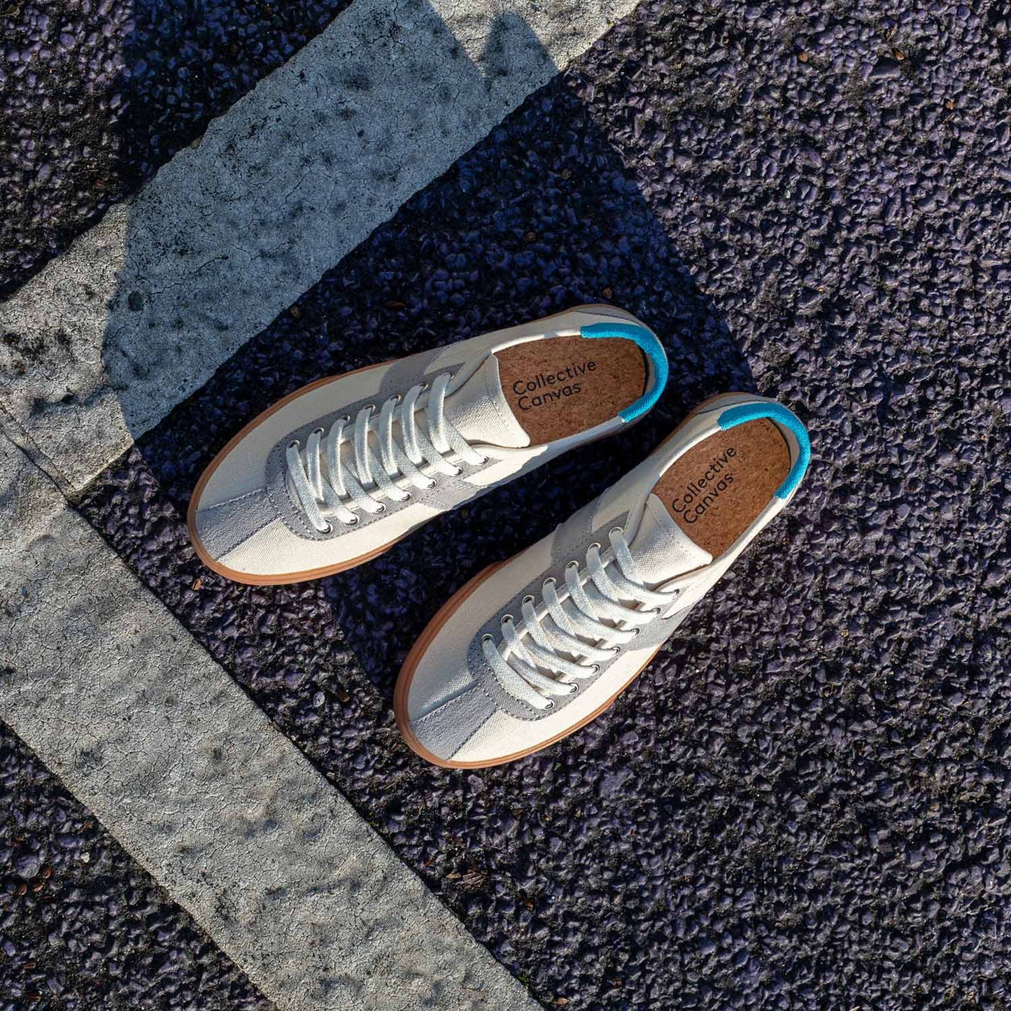 
                  
                    Looper Hemp Ecru/Grey
                  
                