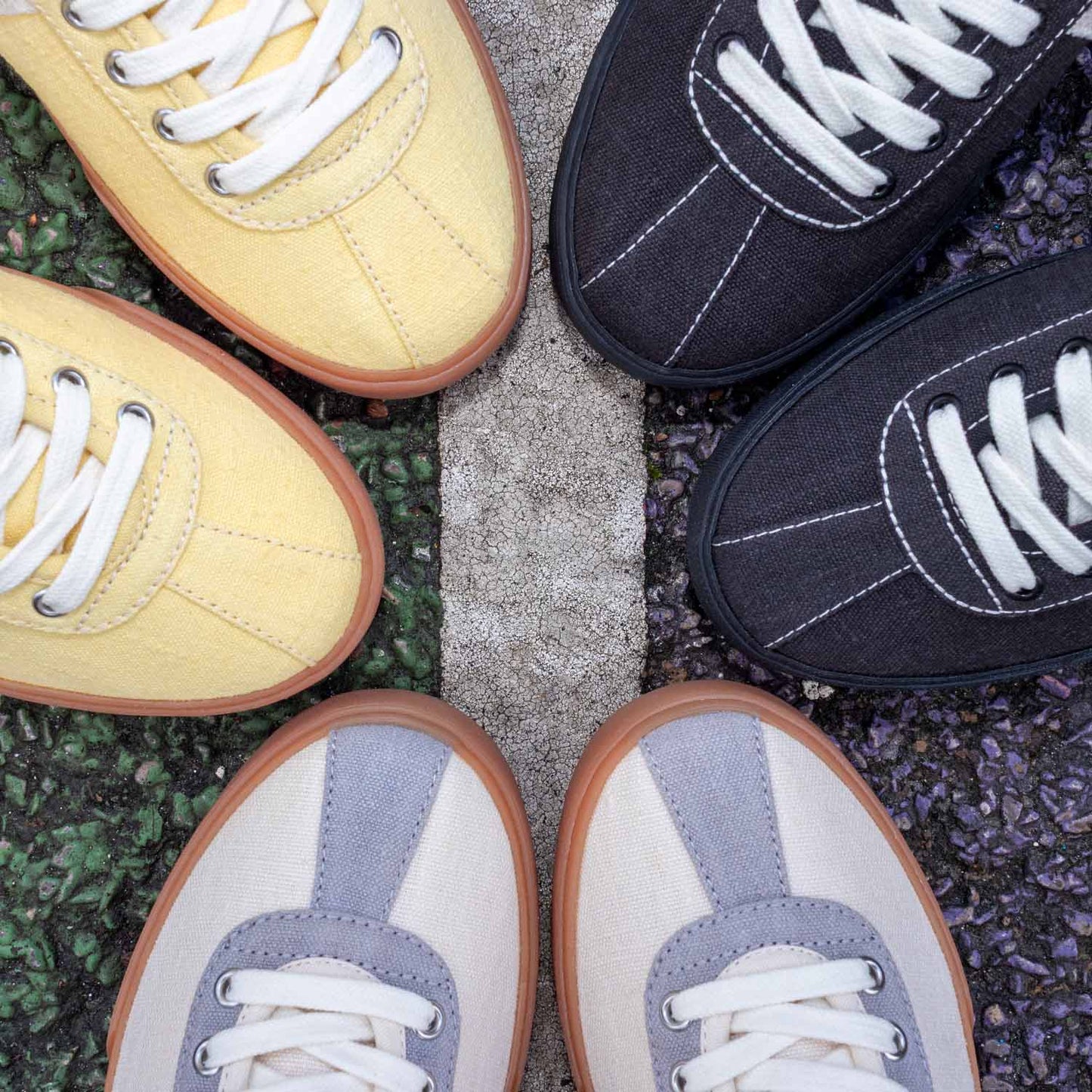 
                  
                    Looper Hemp Ecru/Grey
                  
                