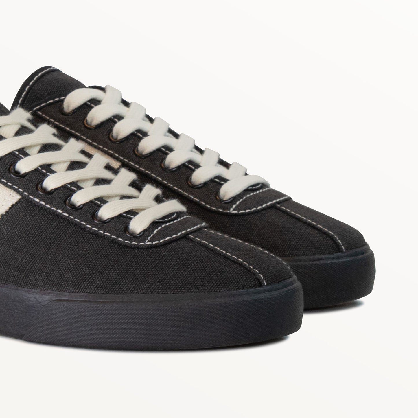 
                  
                    Looper Hemp Black/White Stitch
                  
                