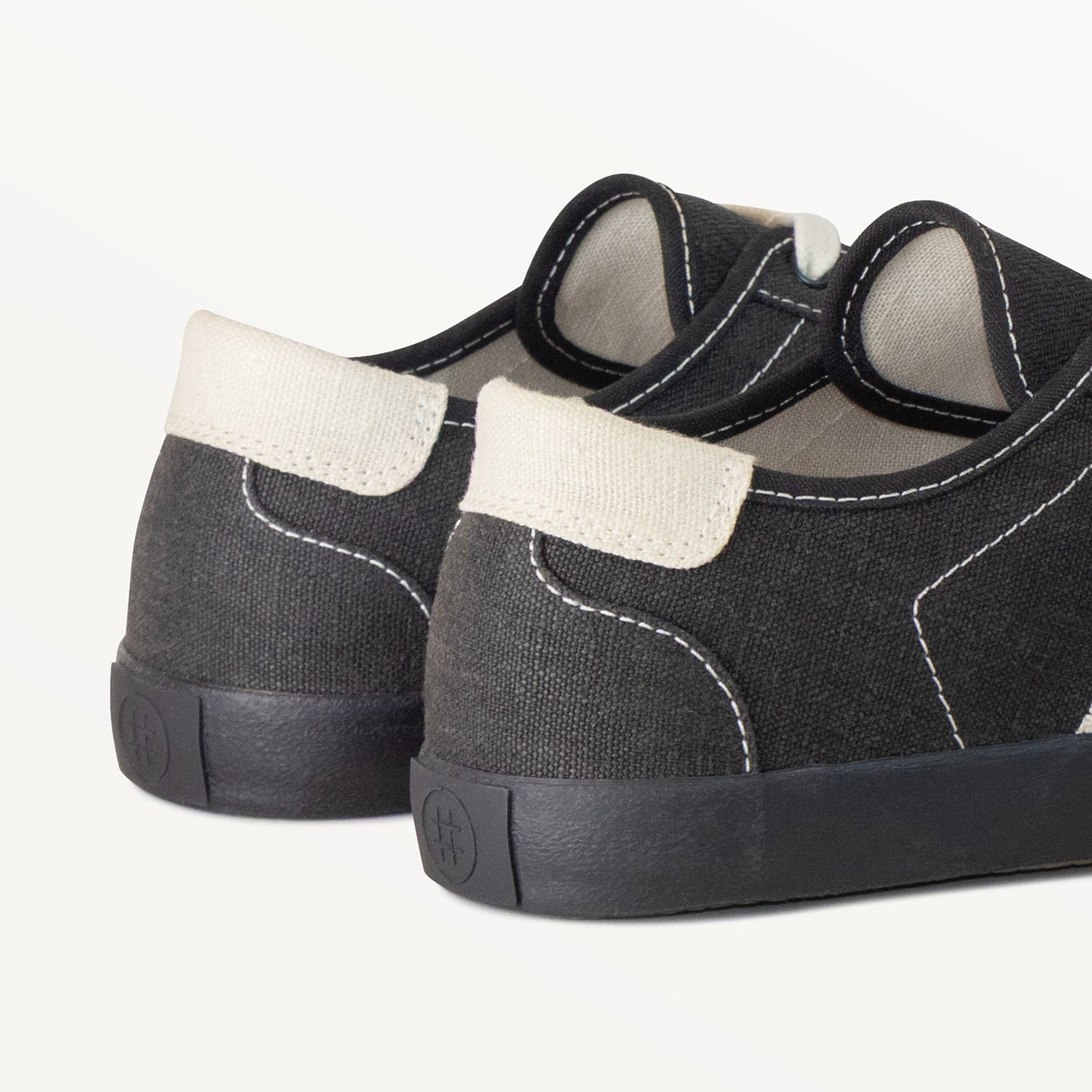 
                  
                    Looper Hemp Black/White Stitch
                  
                