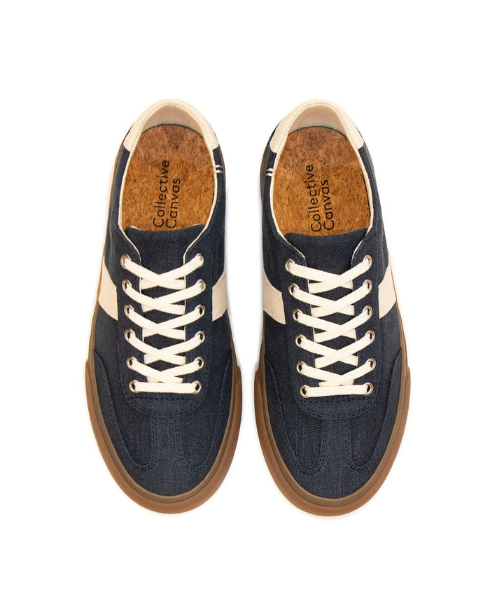 Veld Hemp sneakers in Navy/Ecru, top view showing cork insoles and ecru laces