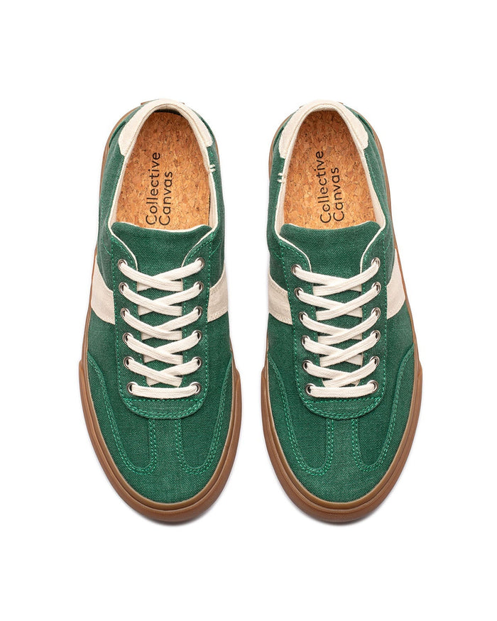 Top view of Veld Hemp Sage/Ecru sneakers with cork insoles and ecru laces